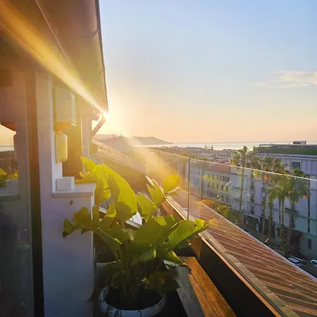 Dolce Vita, Luxury & Sea View - Front Of Casino サンレモ