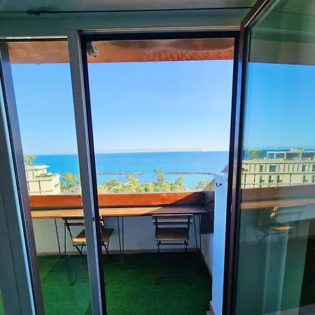 公寓 Dolce Vita, Luxury & Sea View - Front Of Casino 圣雷默